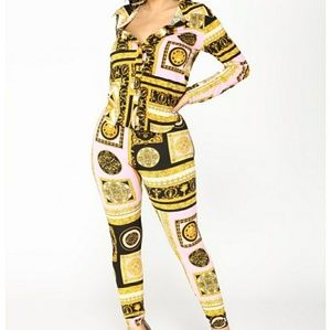 Printed shirt and leggings